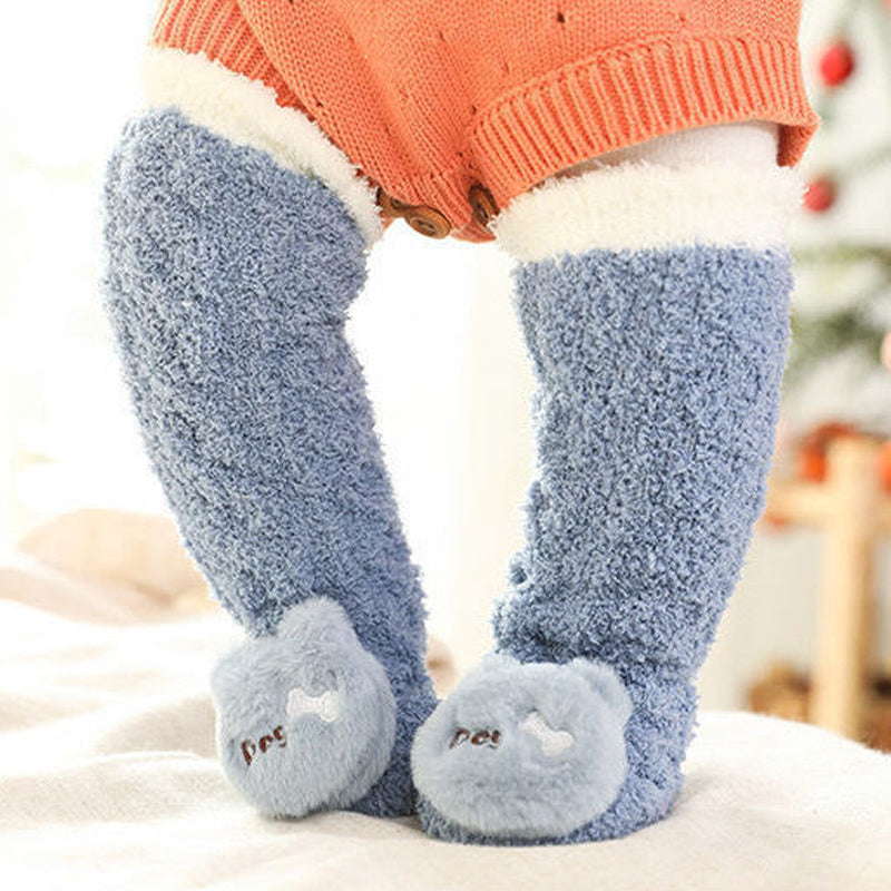 Calcetines pantuflas suaves y peludos para bebé