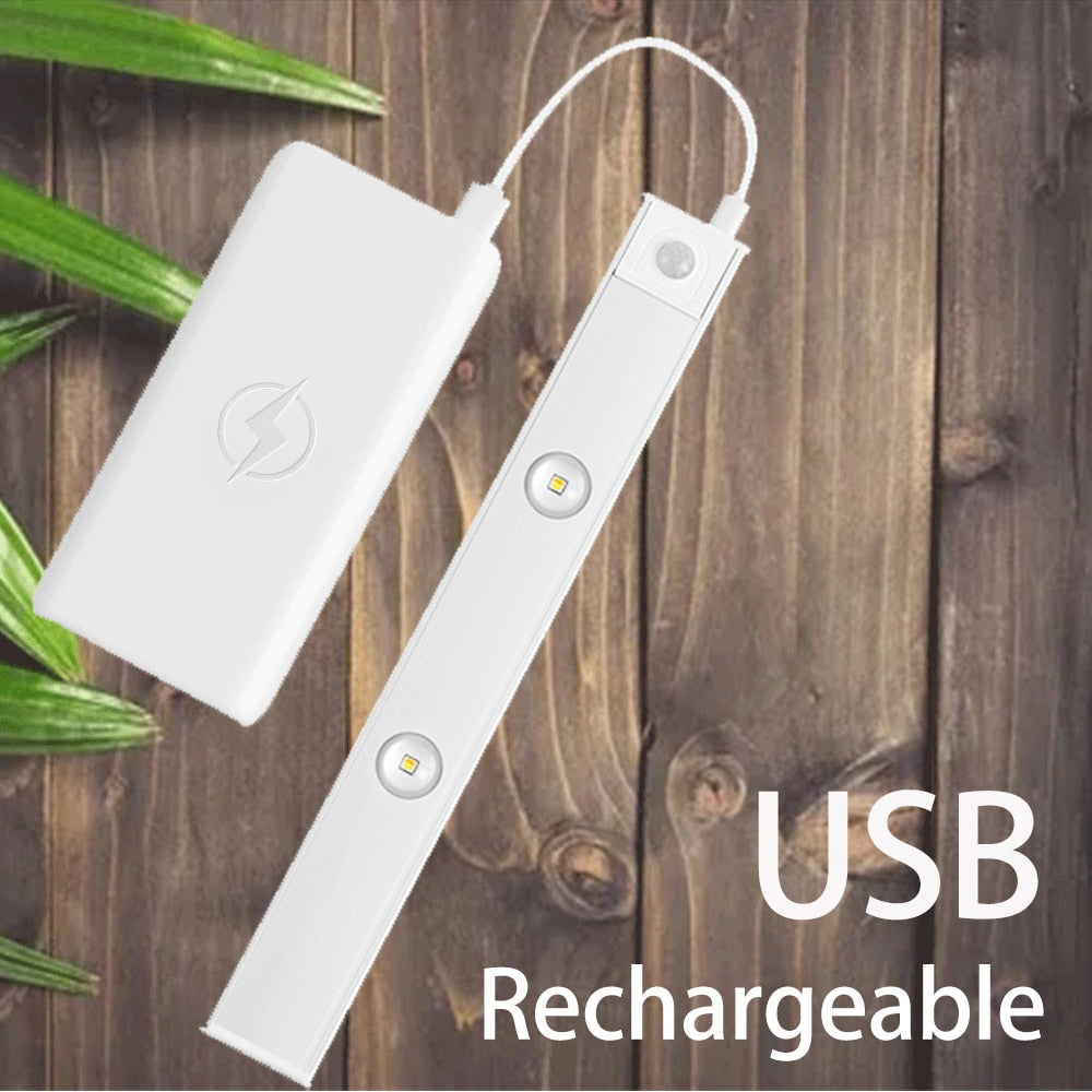 ضوء ليلي LED بمستشعر حركة USB 