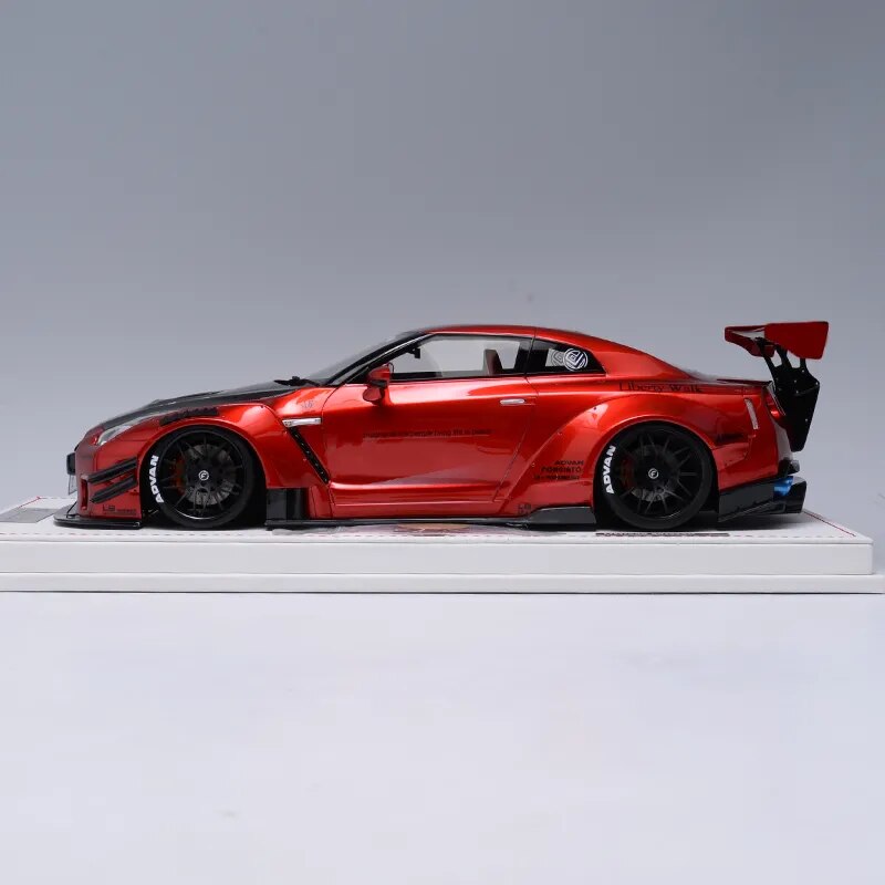 1:18 GT-R R35 2.0 LB