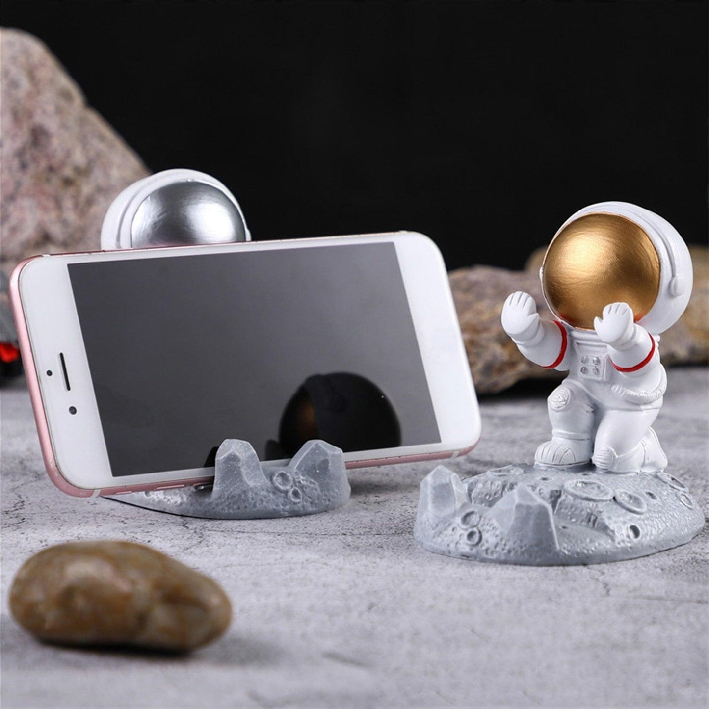 Astronaut Phone Holder - Nova Gadget Store H