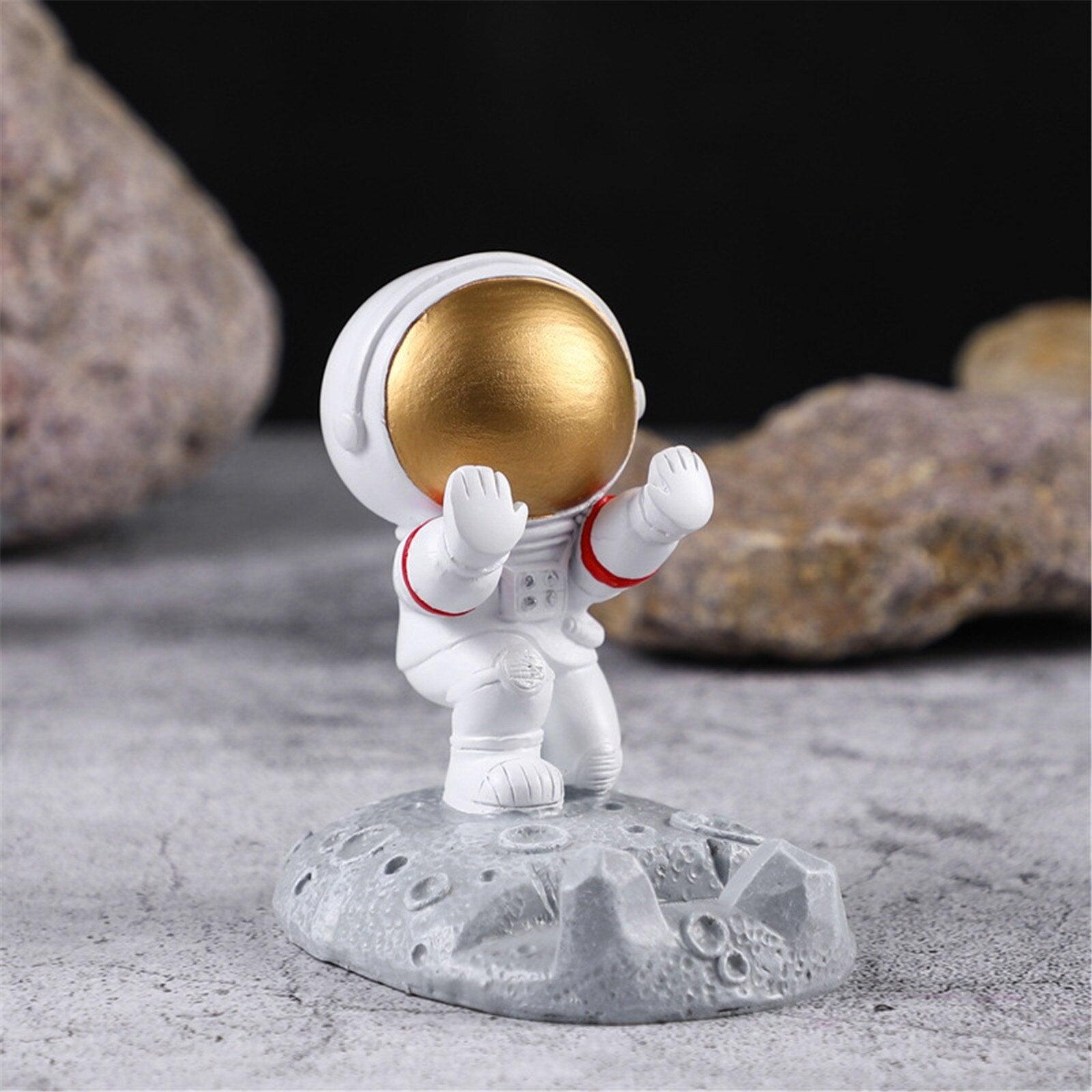 Astronaut Phone Holder - Nova Gadget Store E