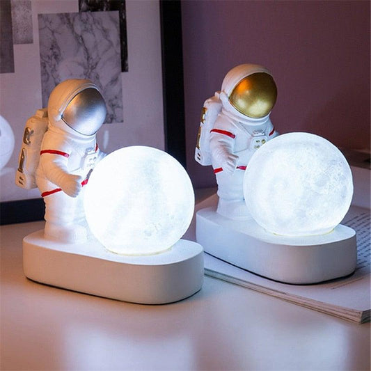 Astronaut Lamp - HOW DO I BUY THIS Silver